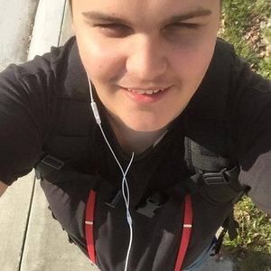 Meet your Posher, Dillon